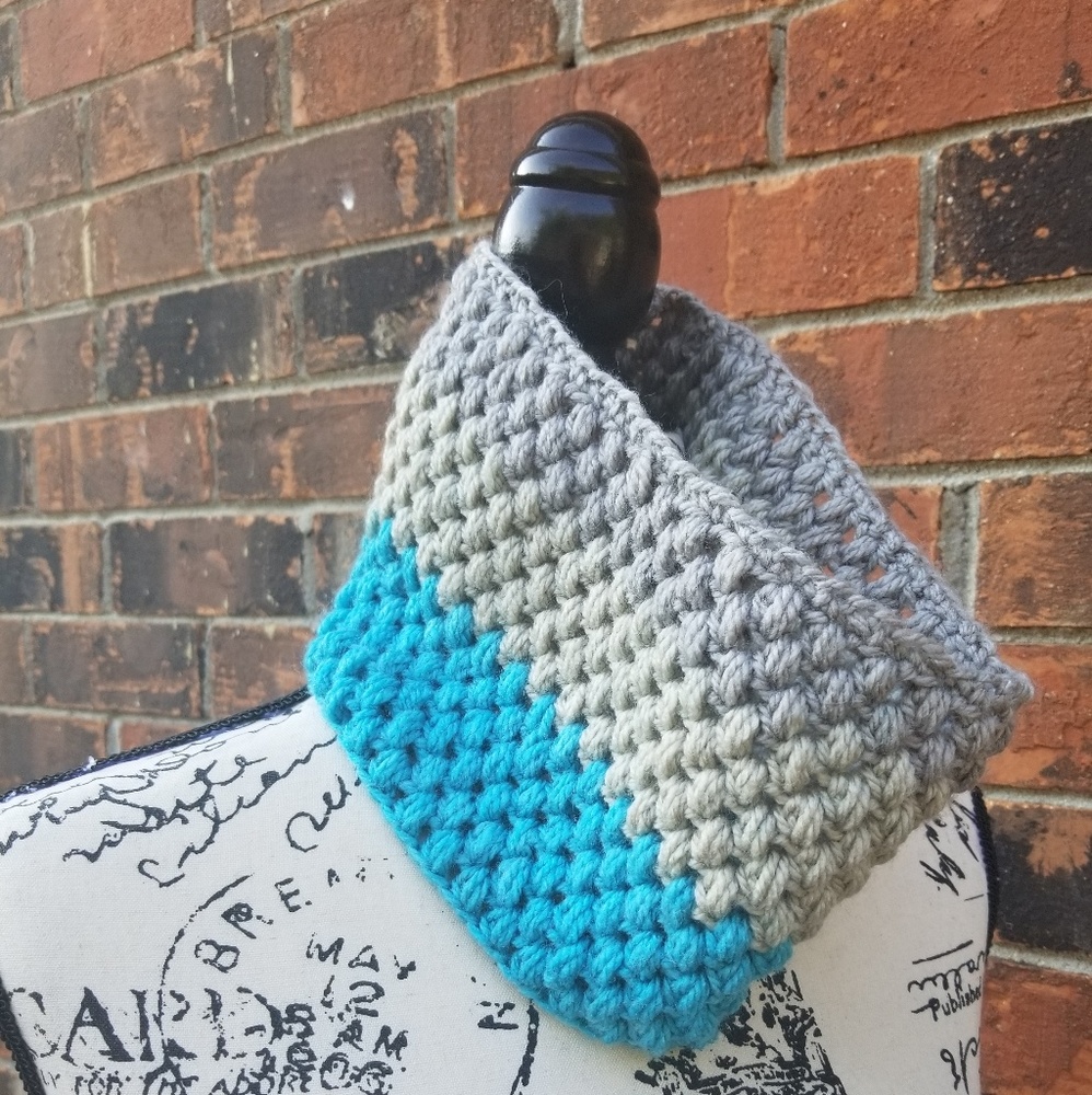 NWT Handmade Crochet Bundle Cowl Set Teal Grey